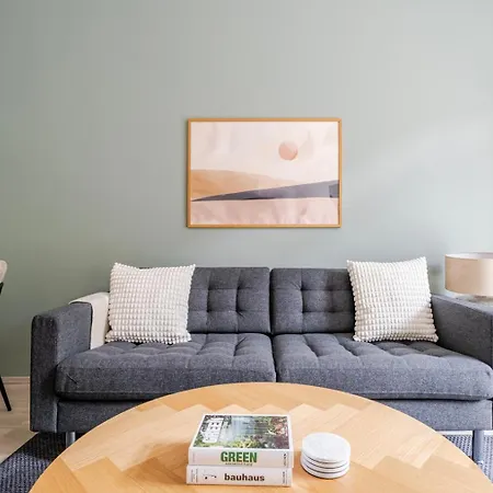 Blueground Nusle Balcony Nr Vysehrad Prg-74 Апартаменты