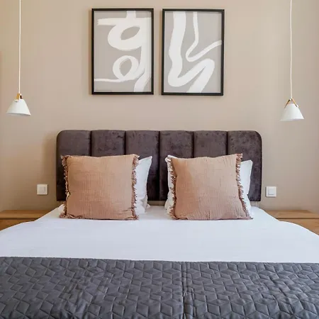 Blueground Nusle Balcony Nr Vysehrad Prg-74 Апартаменты